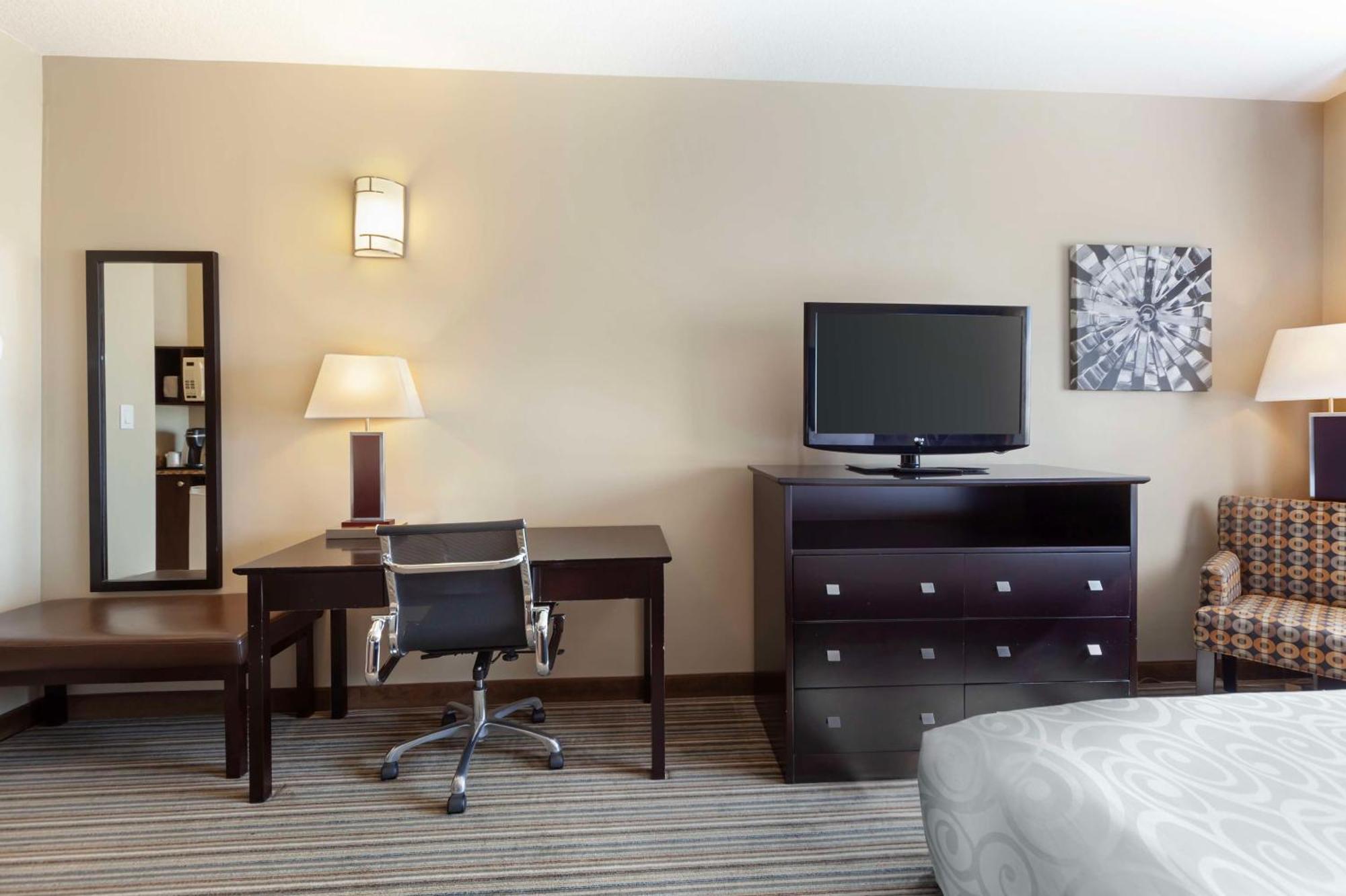 Best Western Plus Peace River Hotel & Suites Ngoại thất bức ảnh