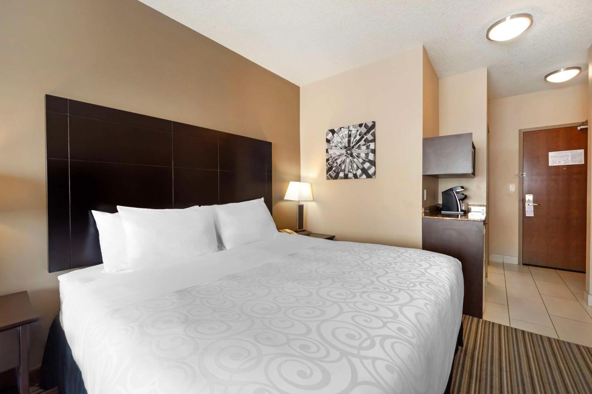 Best Western Plus Peace River Hotel & Suites Ngoại thất bức ảnh