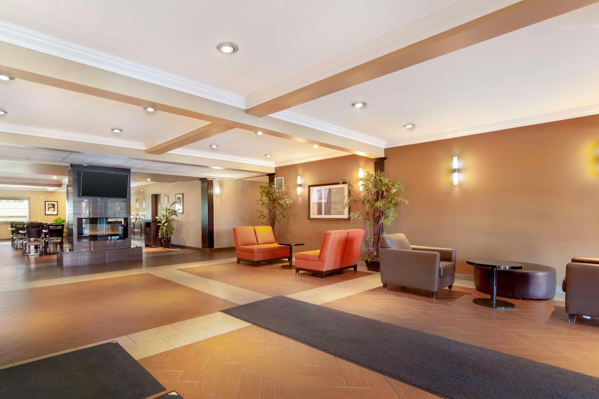 Best Western Plus Peace River Hotel & Suites Ngoại thất bức ảnh