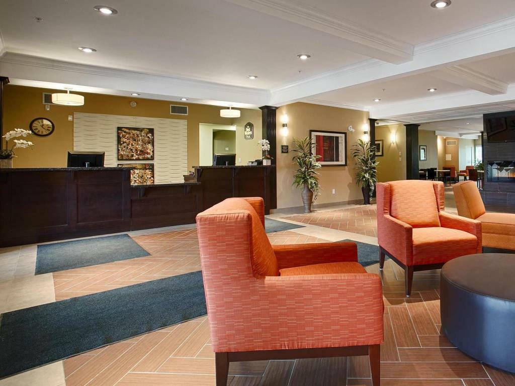 Best Western Plus Peace River Hotel & Suites Ngoại thất bức ảnh